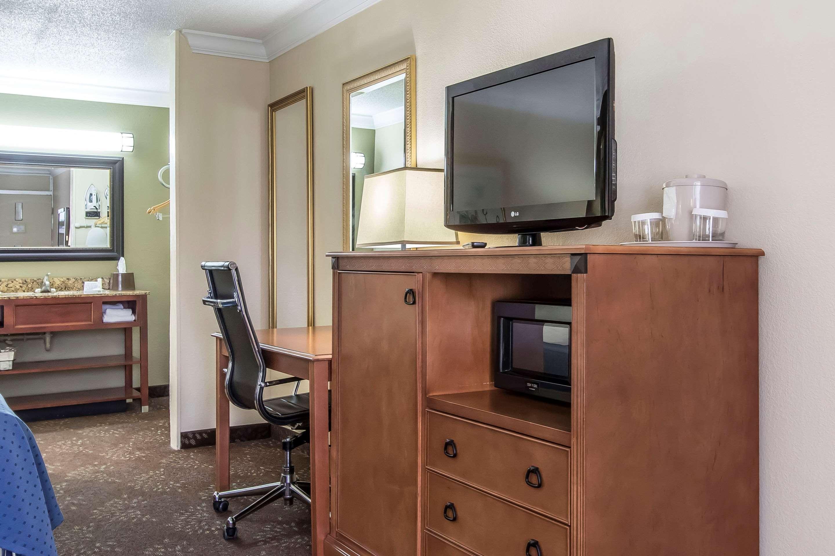 Clarion Inn Morgan City Bagian luar foto