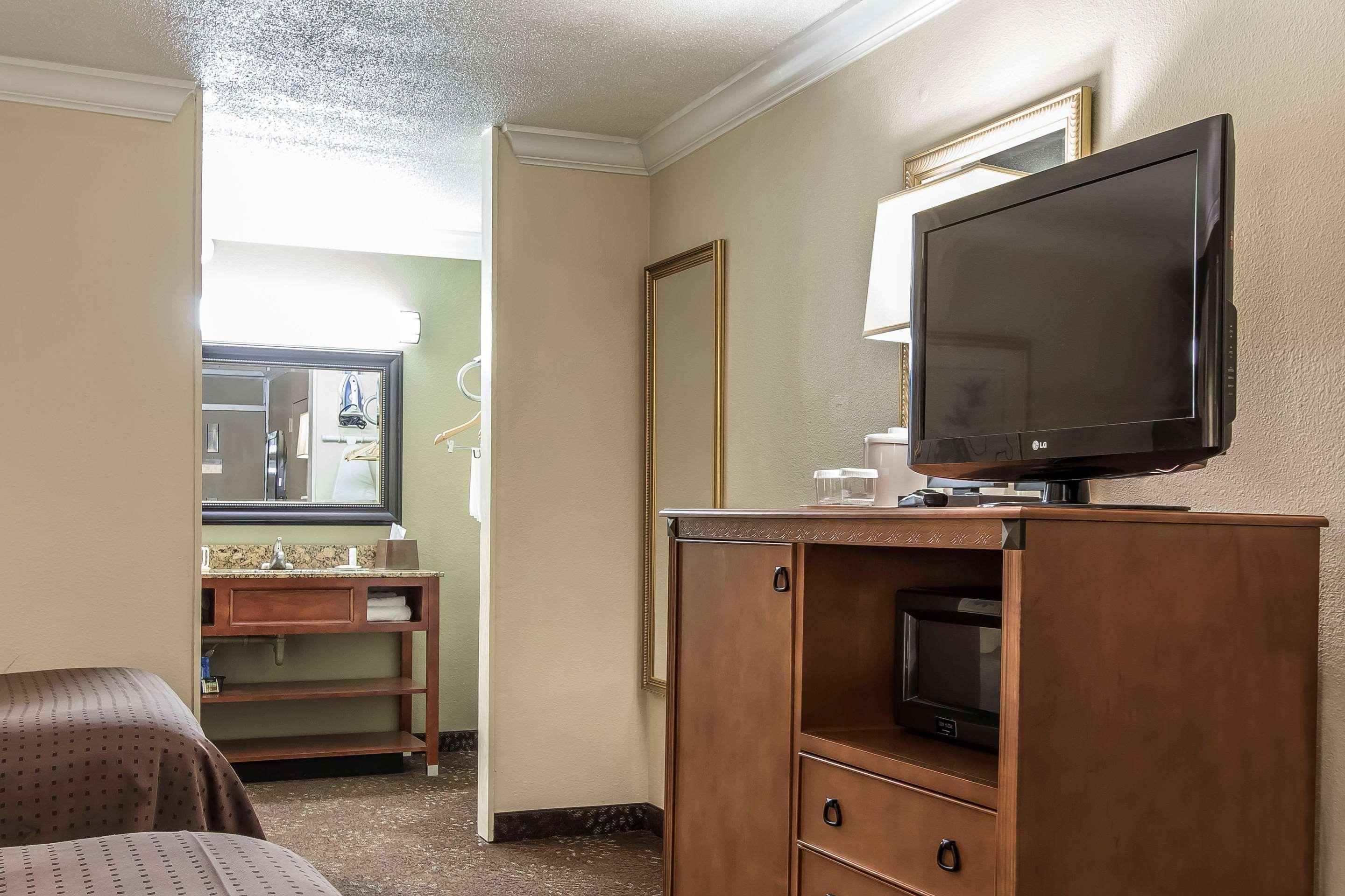 Clarion Inn Morgan City Bagian luar foto